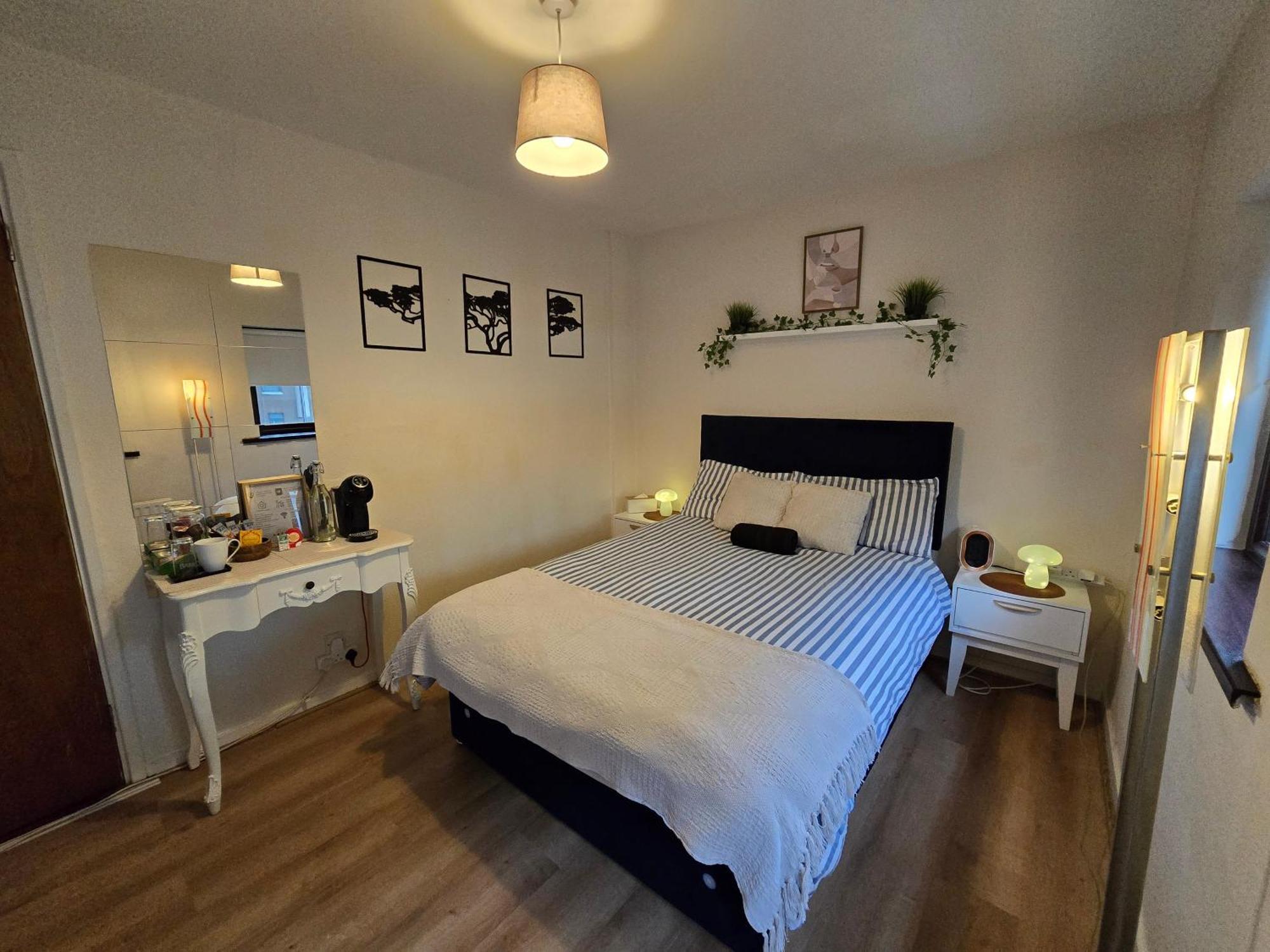 Prince'S Room — Photos 2